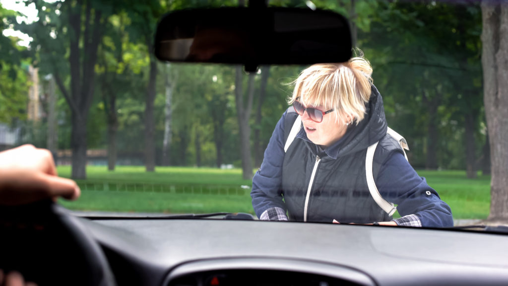 persona atropellada por auto