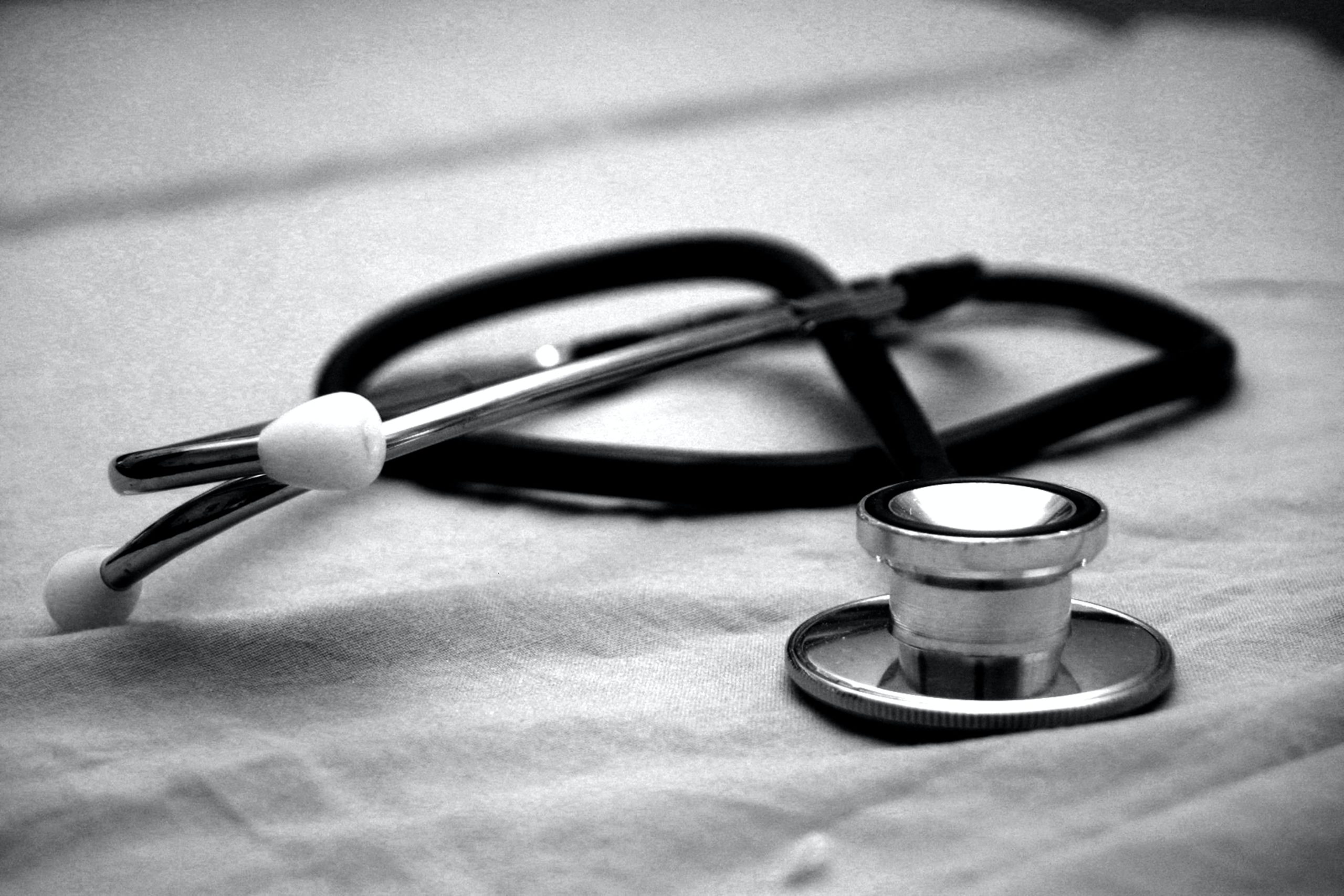 Negligencia Médica vs. Muerte Injusta